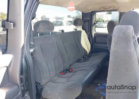 2004 Chevrolet Silverado 1500 Ls from USA, damaged, VIN 2GCEC19T741229012